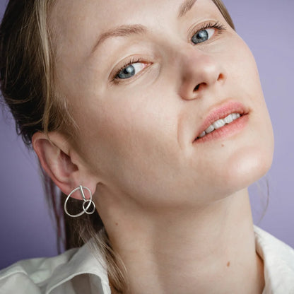 Circles x 2 silverörhängen