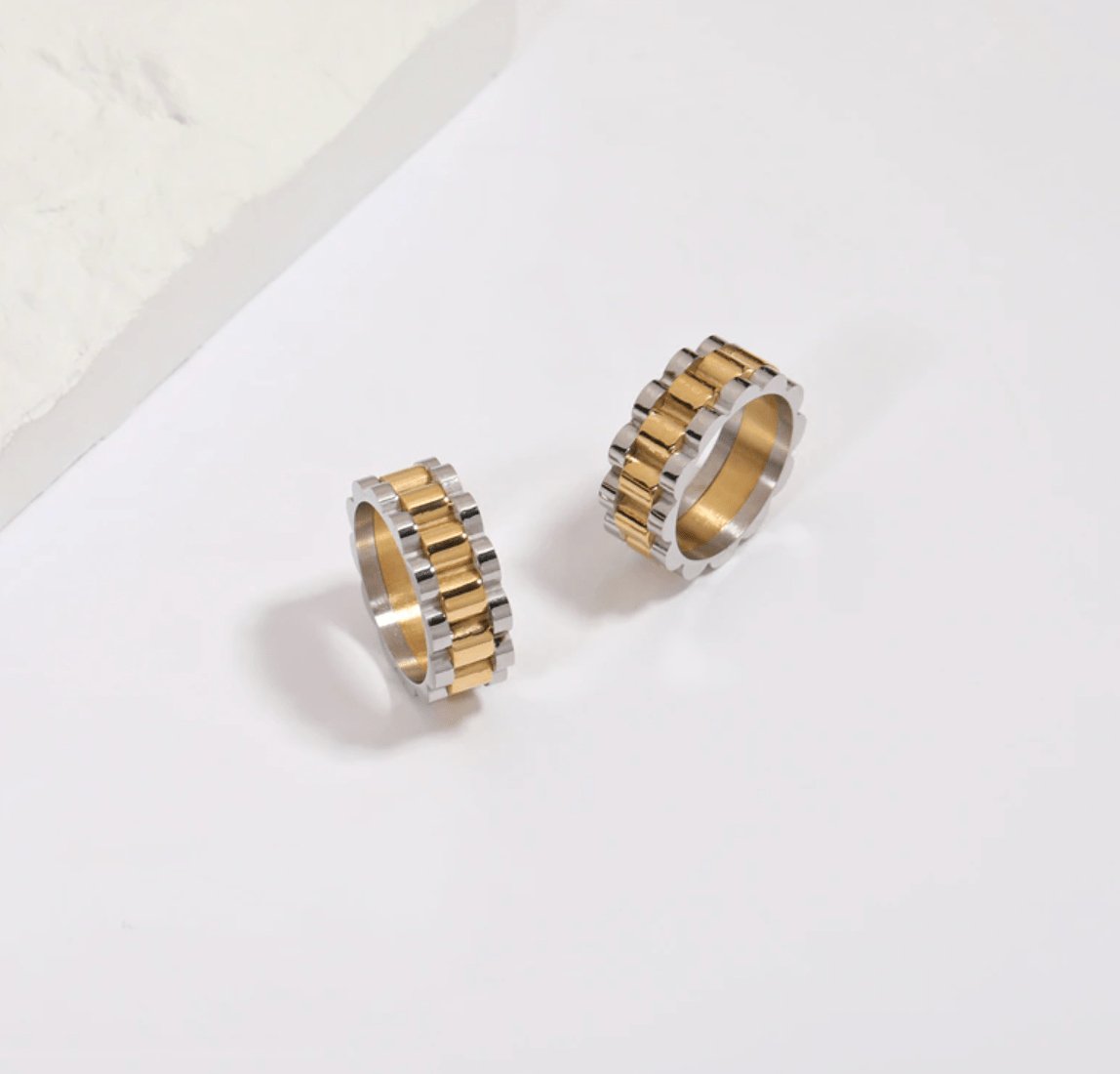 Aiden - Klassisk chunky ring i guld - silver - Store 1998